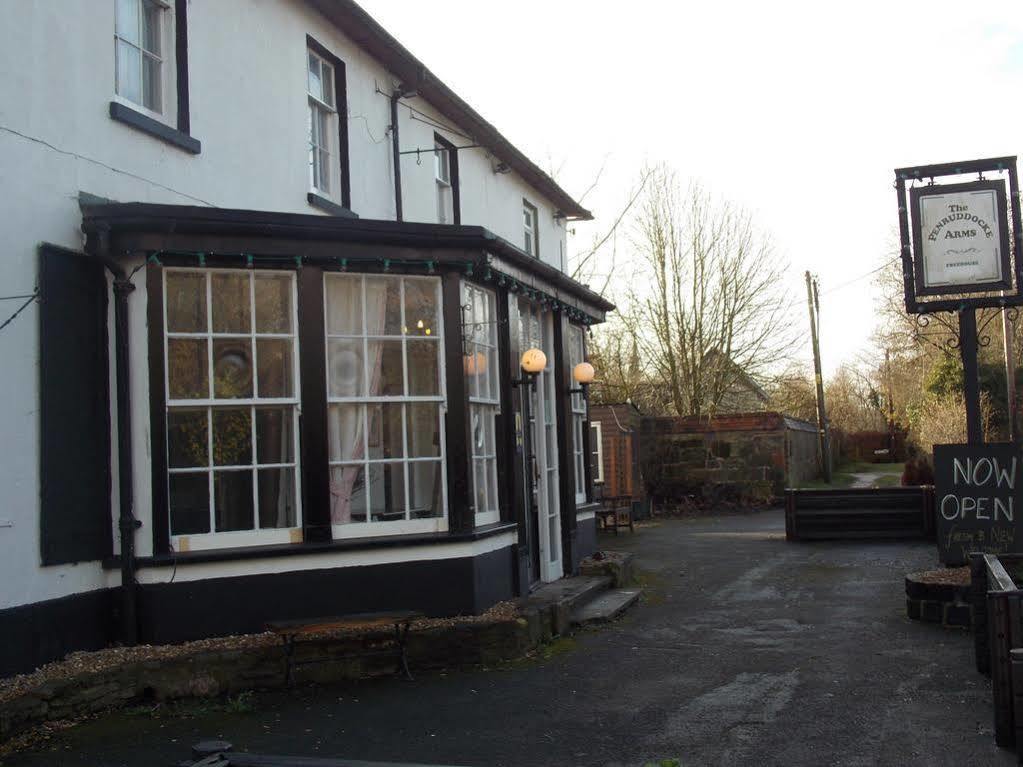 The Penruddocke Arms Bed & Breakfast Dinton  Dış mekan fotoğraf