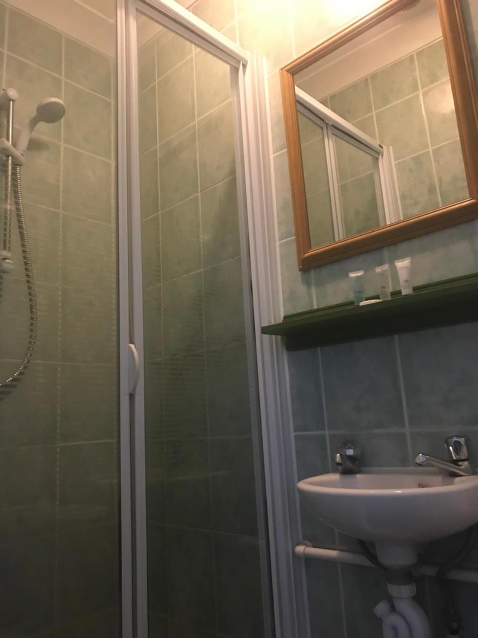 The Penruddocke Arms Bed & Breakfast Dinton  Dış mekan fotoğraf