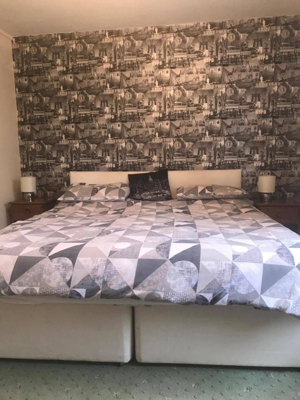 The Penruddocke Arms Bed & Breakfast Dinton  Dış mekan fotoğraf